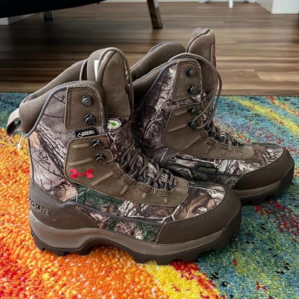 *Brand New* Brow Tine Under Armour Hunting Boots (Size 6.5) Women